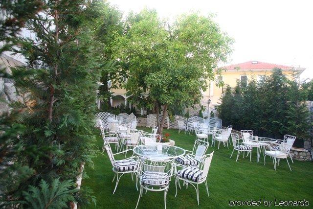 The Aigli Hotel Lefkada City ร้านอาหาร รูปภาพ